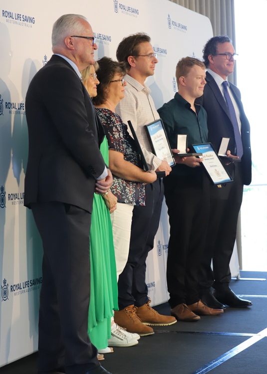 Rianne and Roald Bosman, Shayne Williams receiving their Bravery Awards
