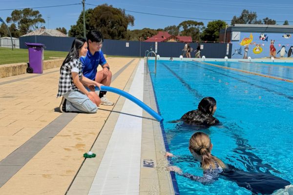 Katanning TAFE Students Practicing Rescues