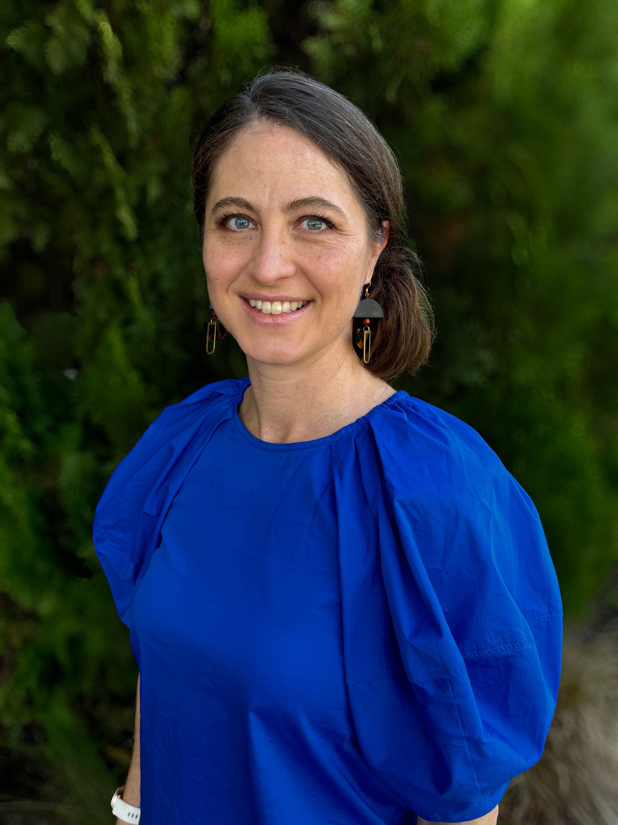 Profile photograph of Laura