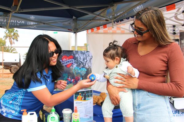 FeNaCING-additional_2025_600x400-5.jpg Aariane with young family